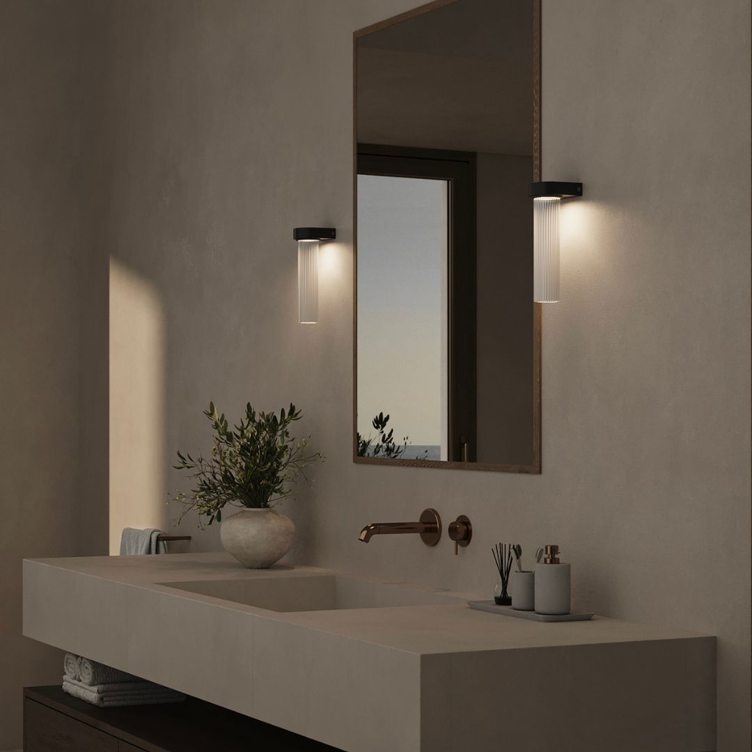 Edge Wall Light