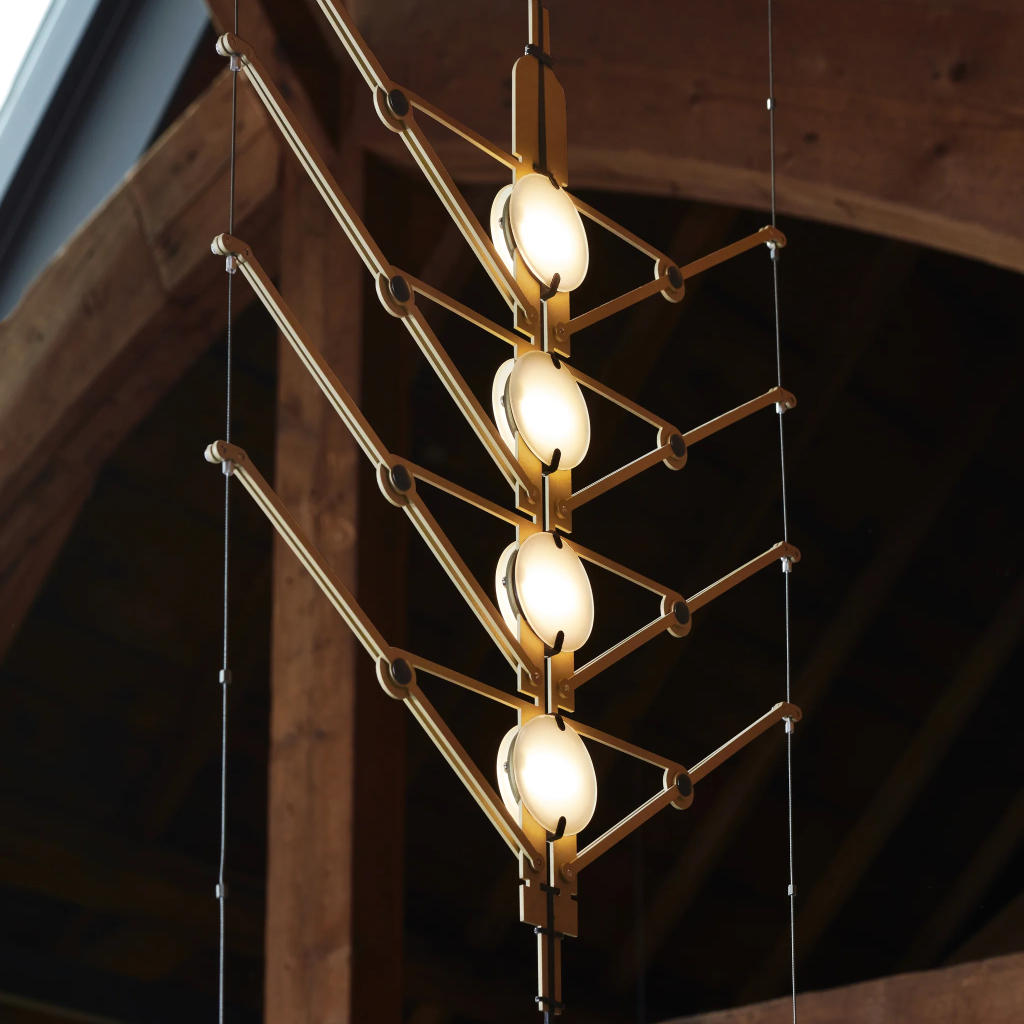 VVV Pendant