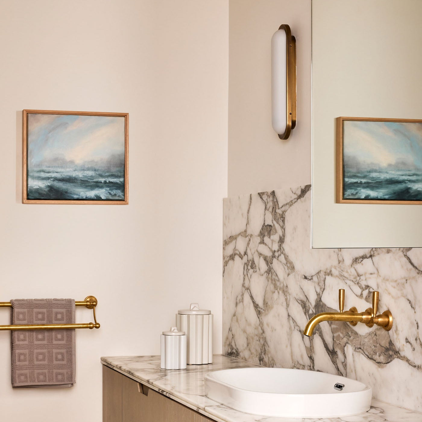 Bode Wall Light