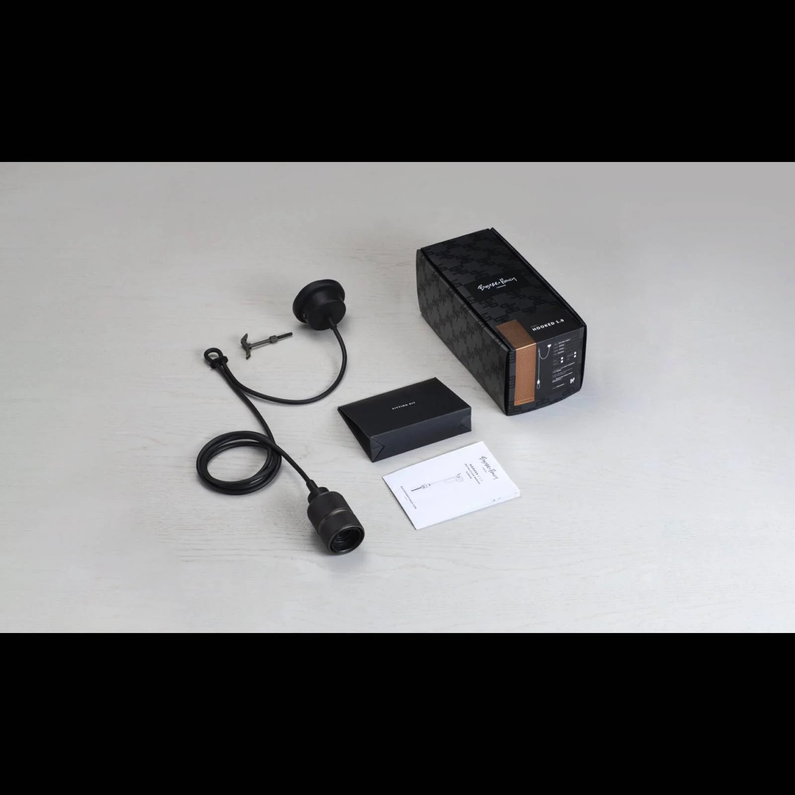 Hooked 1.0 Nude Pendant