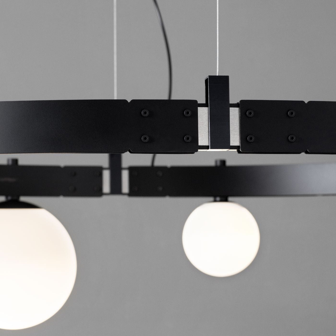 Stant Circular Pendant Light