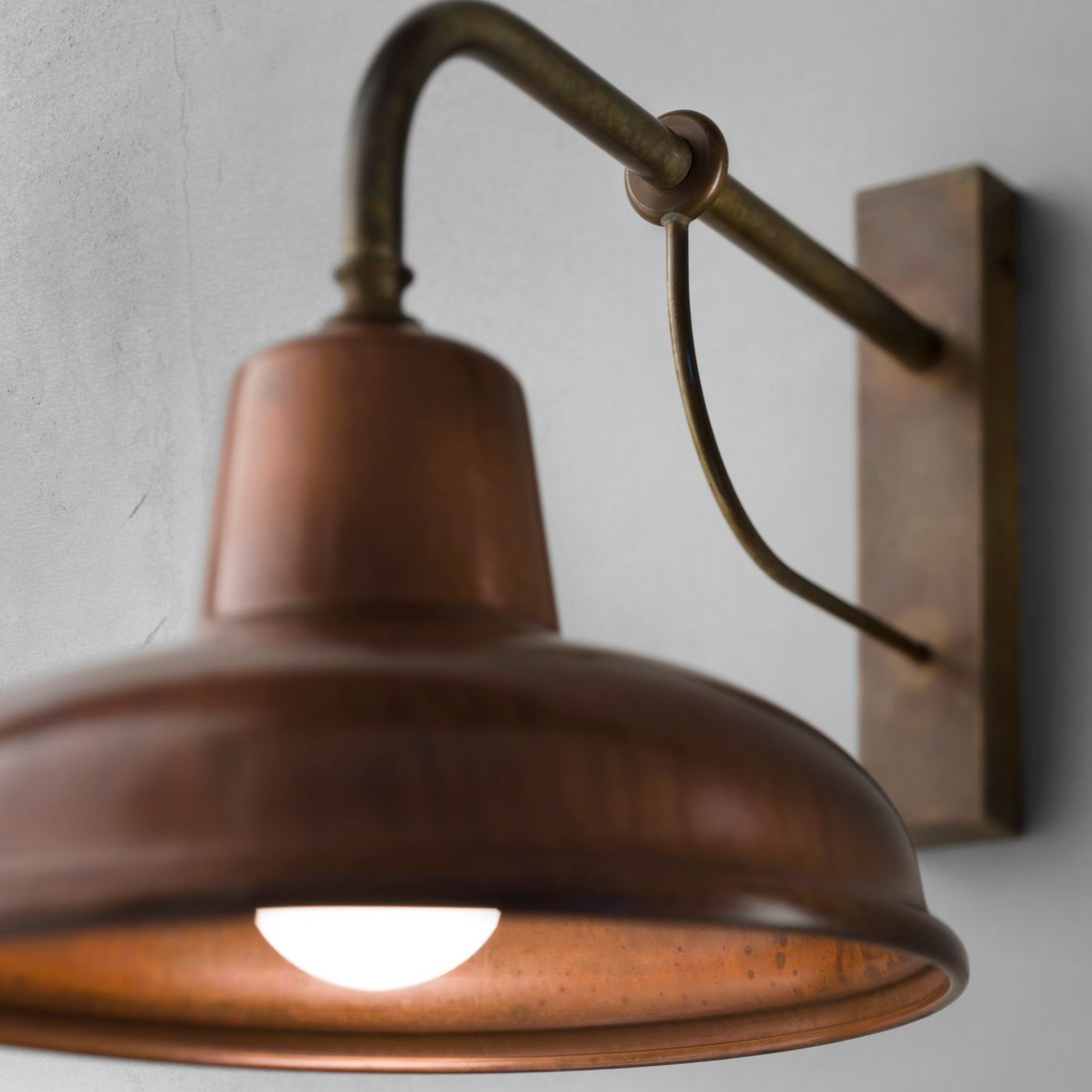 Contrada Wall Light