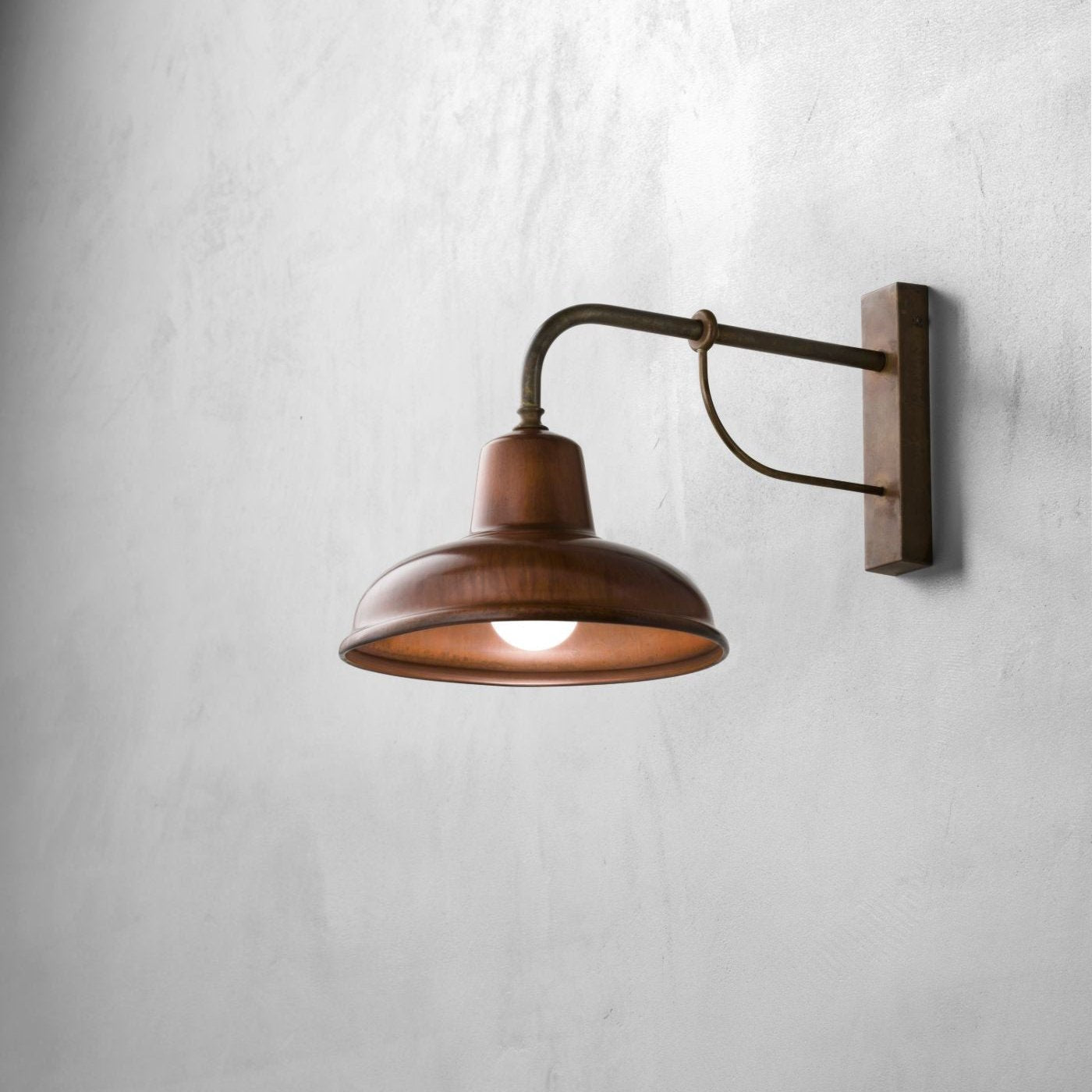 Contrada Wall Light